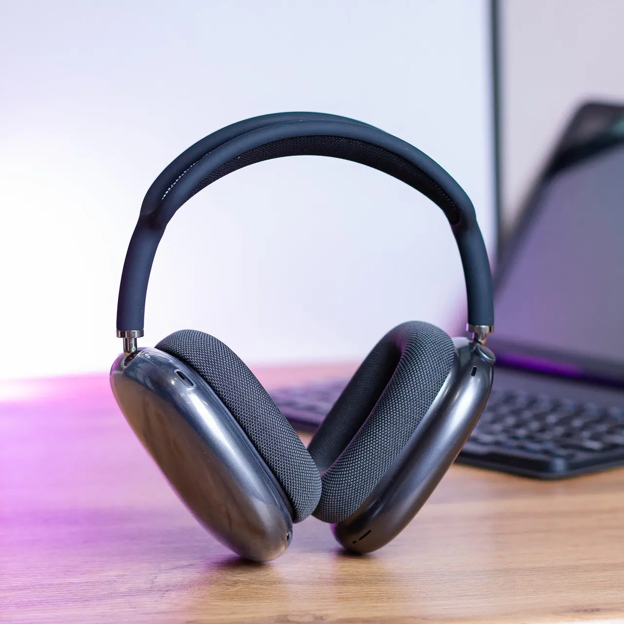 Накладні навушники бездротові bluetooth гарнітура навушники з мікрофоном UR513 – купити в Україні недорого