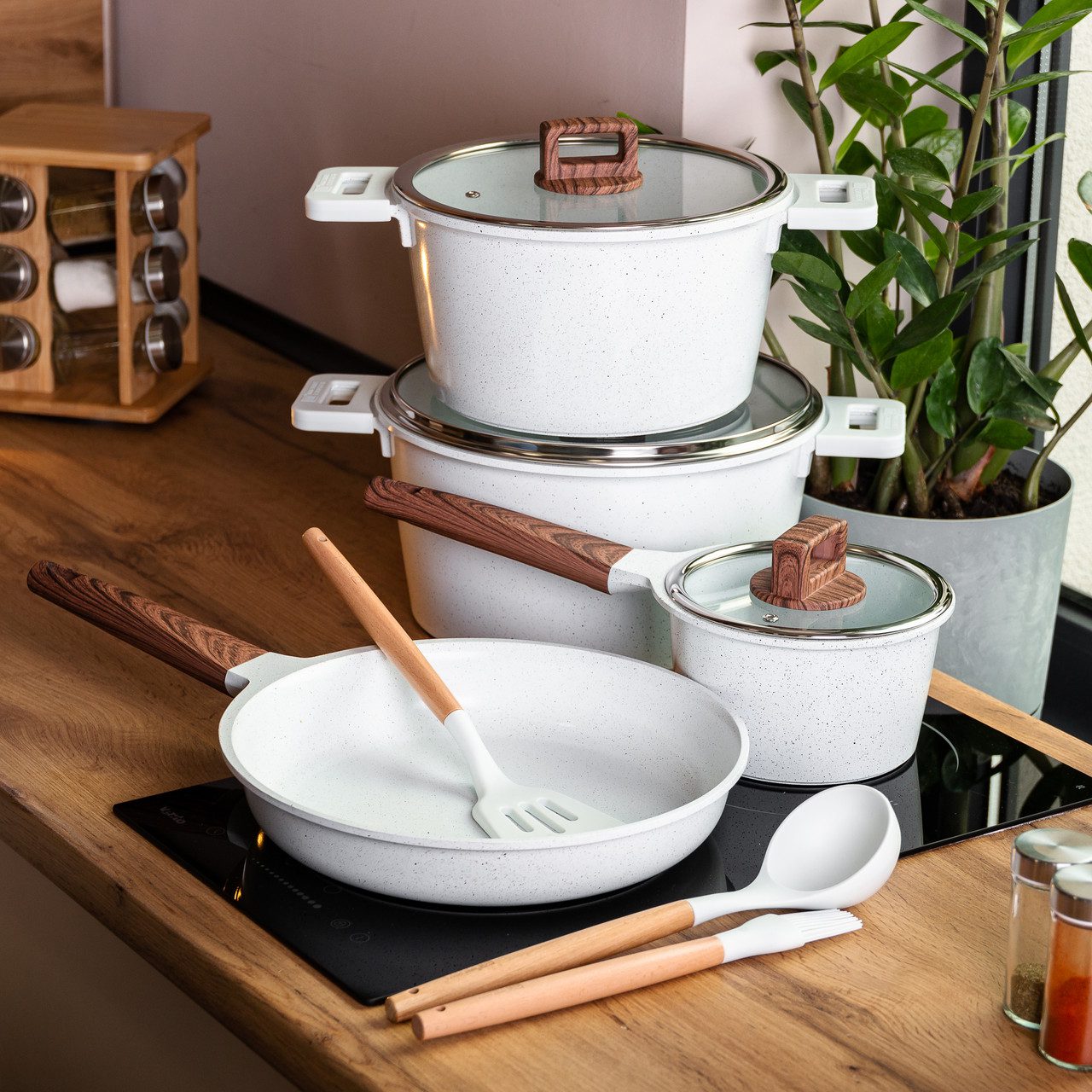 Набор алюминиевых блюд с толстым дном MGC с лопаточкой