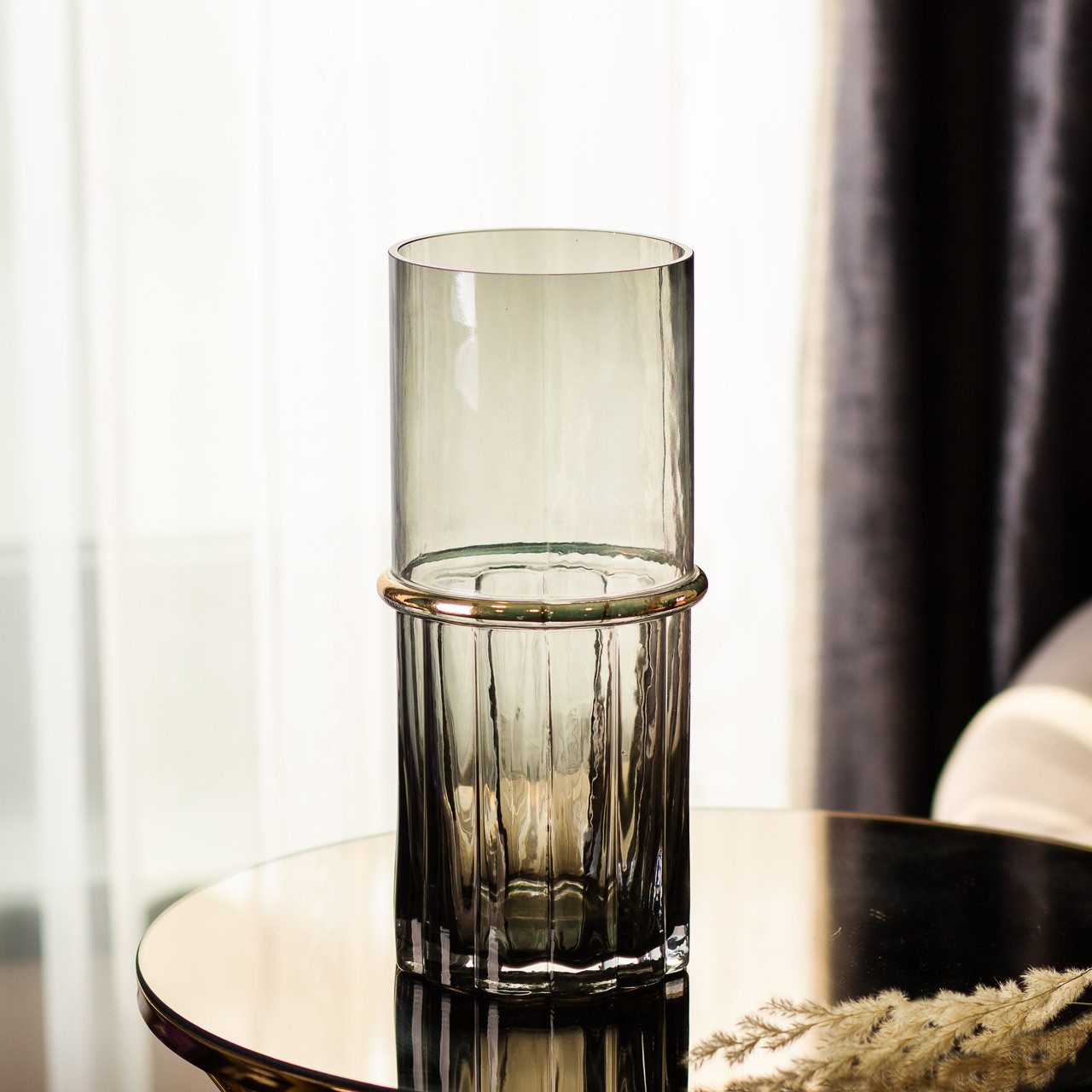 Декоративна ваза для квітів із сірого скла із золотим обідком 25 см HP-1704_HP-1704_Milantium_3