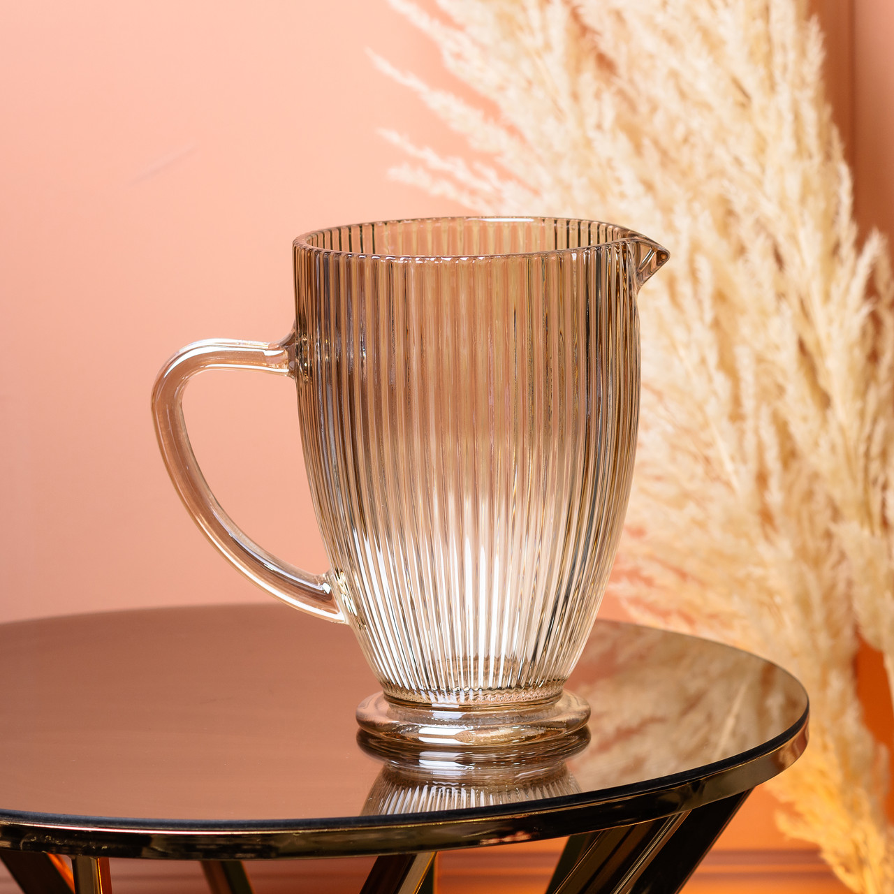 Глечик для напоїв ребристий 1,2 л з товстого скла Tea Color – купити в Україні недорого