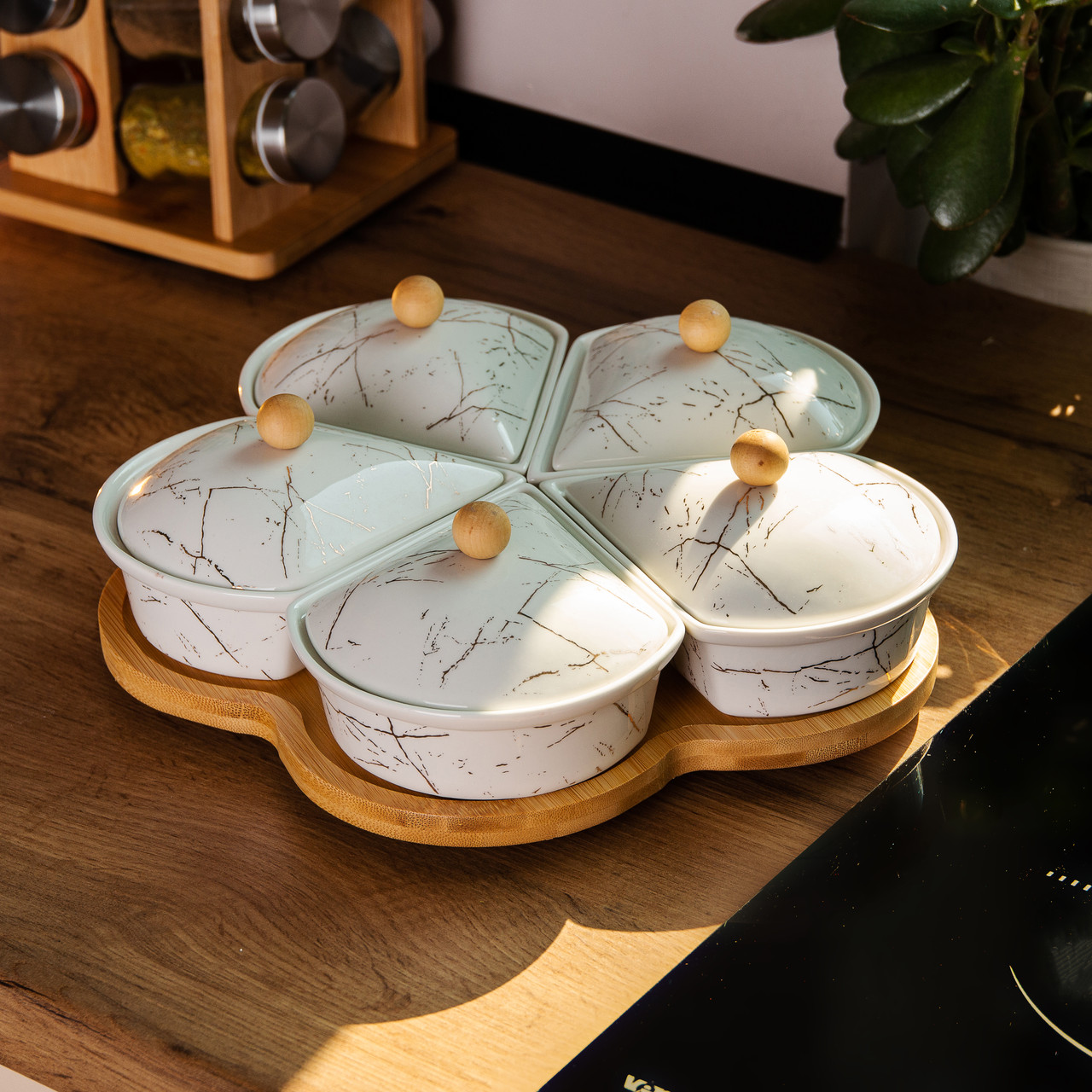 Менажниця порцелянова на підставці