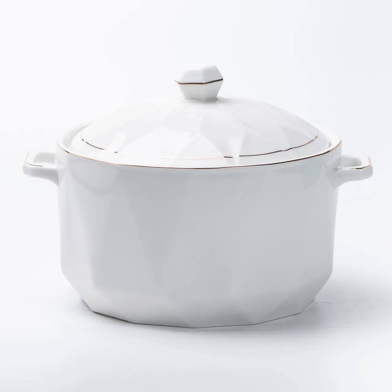Копченая керамика с крышкой и ручками 2,2 L White - купить недорого в Украине