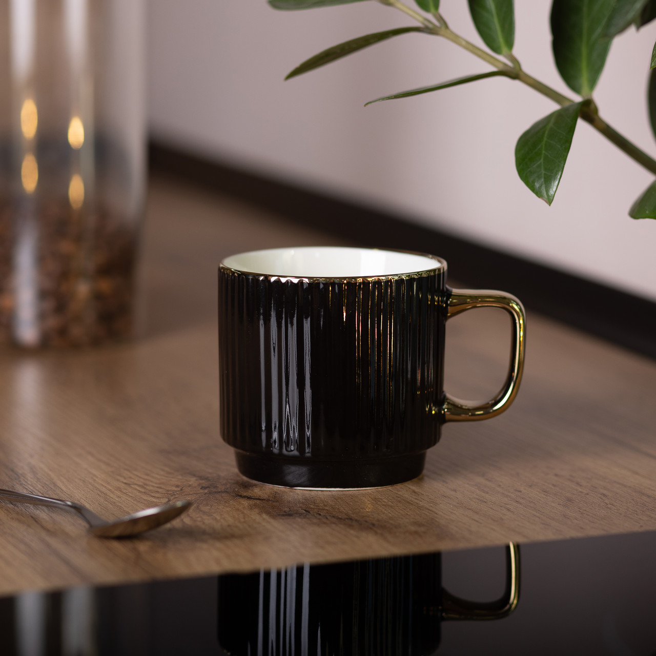 Чашка порцелянова із золотим обідком та золотою ручкою 300 (мл) Чорна RX-N231129B_RX-N231129B_Milantium_4