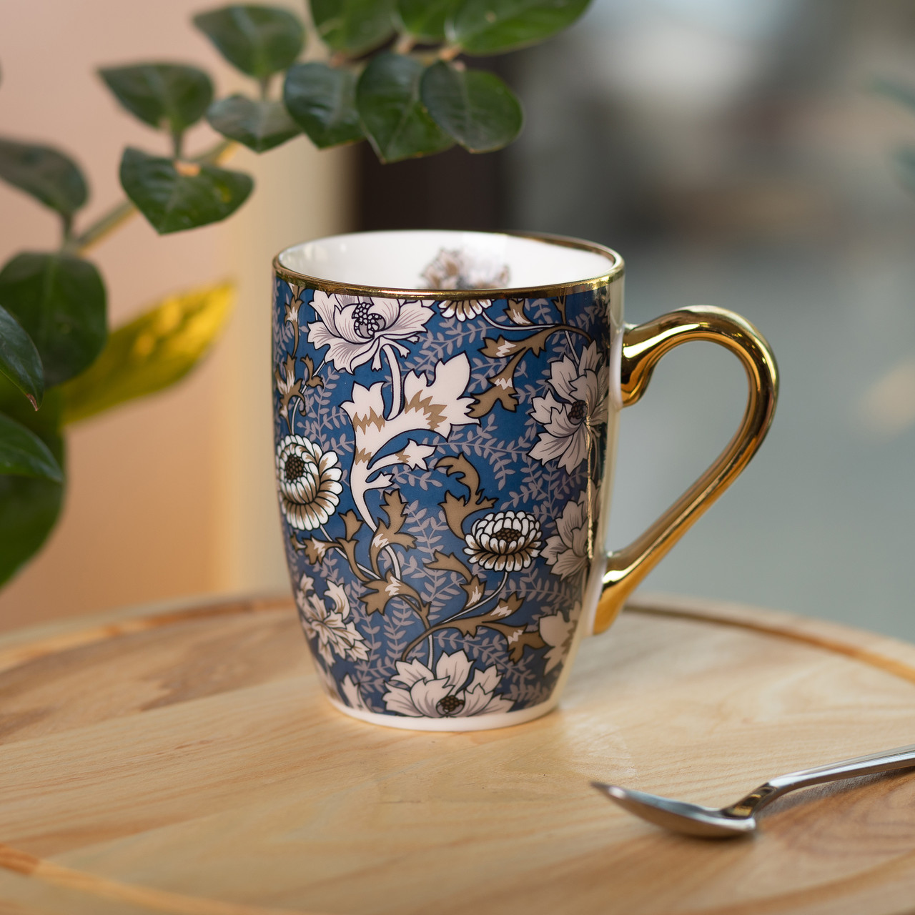 Керамическая чашка 400 (мл) с золотым ободком и золотой ручкой для чая и кофе Lugi_RX-N240665BLW_Milantium_4