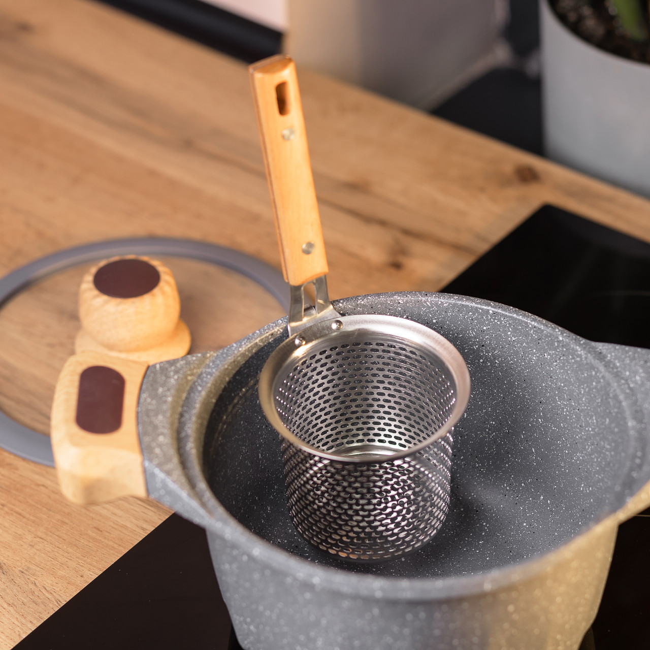 Сито из нержавеющей стали для фритюра и варки 10х8 см с деревянной ручкой Lugi_HP-19-25_Milantium_5