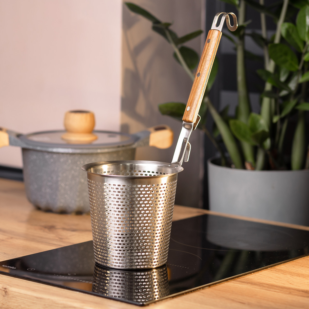 Сито из нержавеющей стали для фритюра и варки 14.2х13 см с деревянной ручкой Lugi_HP-19-26_Milantium_4