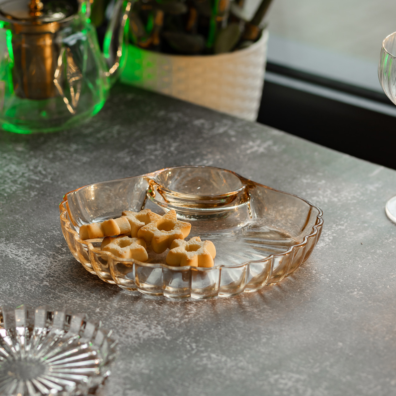 Скляне блюдо із соусником 21х19х3 см тарілка для суші коричнева HP-YH-1_HP-YH-1_Milantium_5