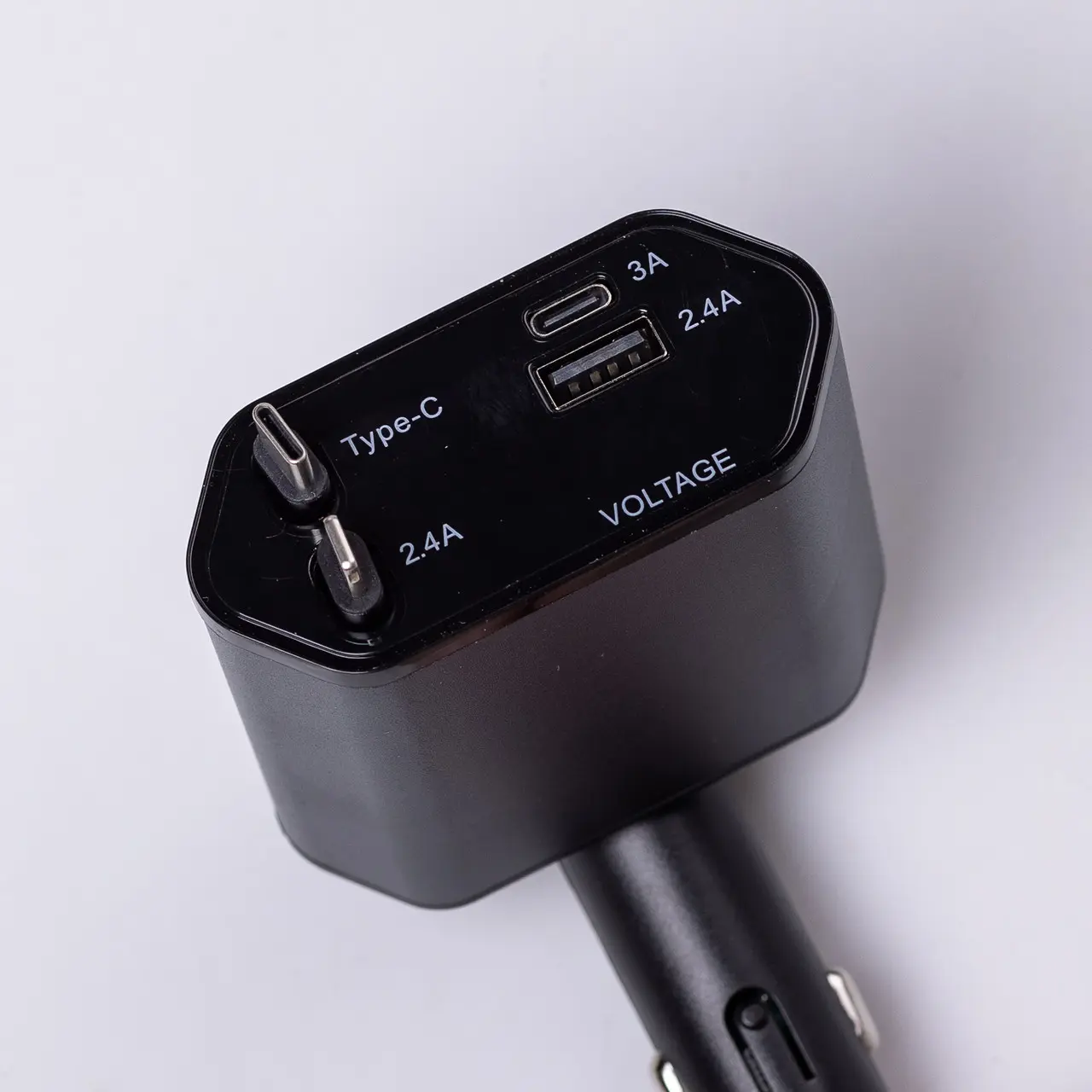 Автомобільний зарядний пристрій з висувними кабелями та портами USB-A/USB-C HP-C1 – купити в Україні недорого