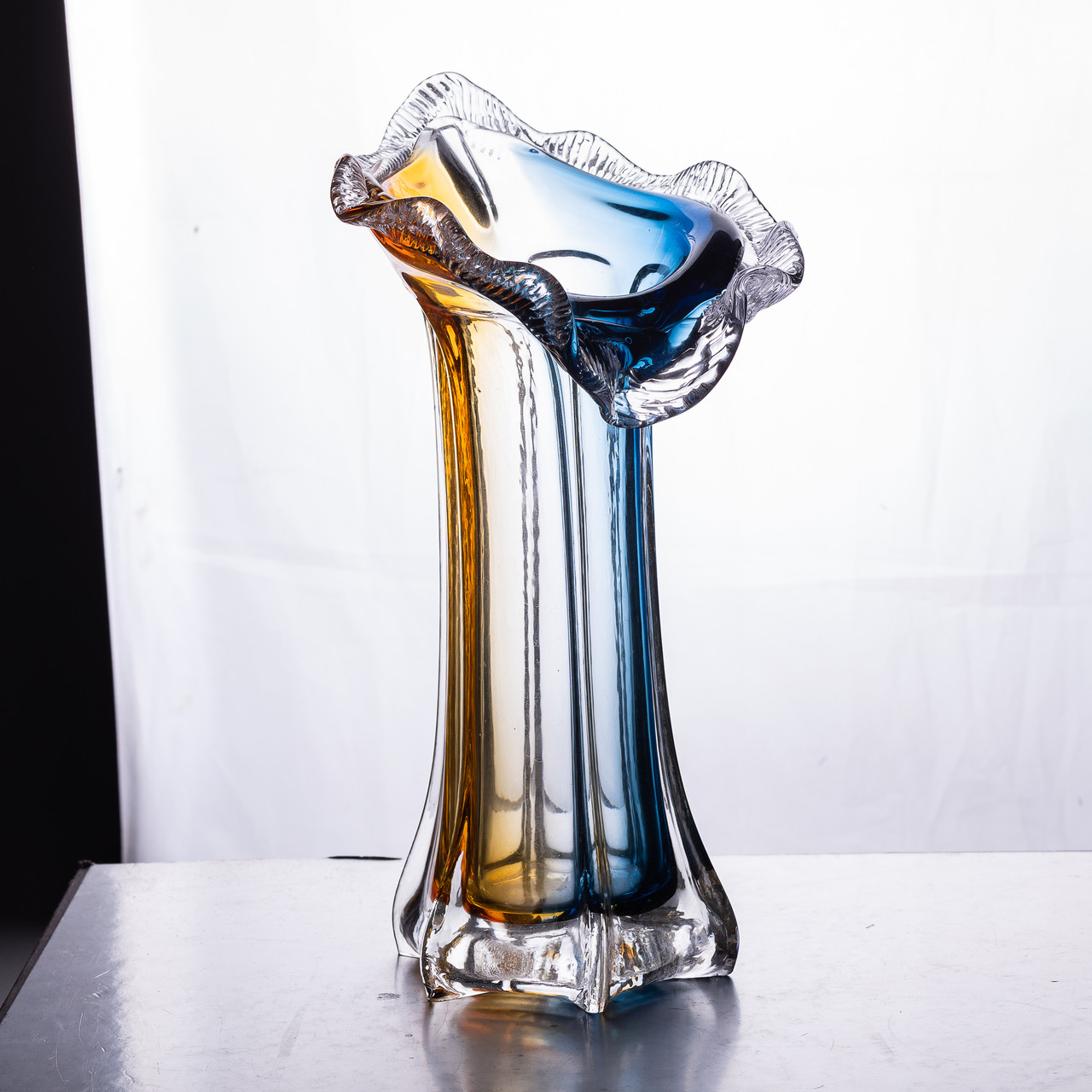 Декоративна скляна ваза для квітів 29 см фігурна ваза 500 мл Жовто-синя HP-9-4_HP-9-4_Milantium_4