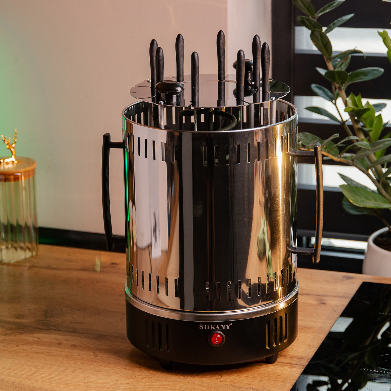 Электрошашлычница вертикальная Sokany SK6113 8 шампуров 1500 Вт_SK6113_Milantium_5