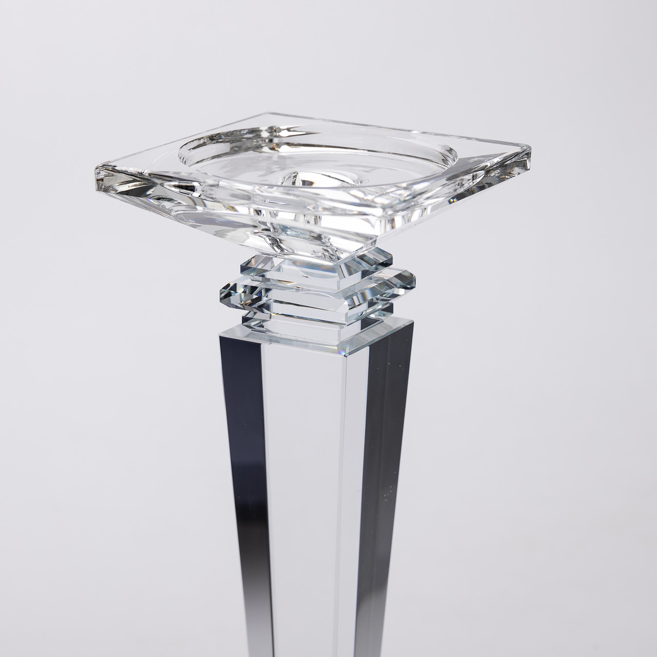 Підсвічник скляний на високій ніжці 9.5×9.5×24 см декоративний прозорий_HP-4-54L_Milantium_3