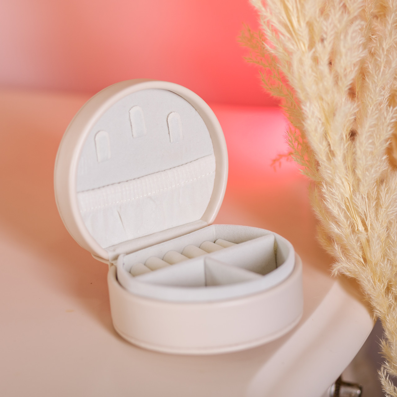 Скринька для прикрас з еко шкіри 10×9×4.5 см ​​органайзер для ювелірних виробів HP-5-31BE_HP-5-31BE_Milantium_5