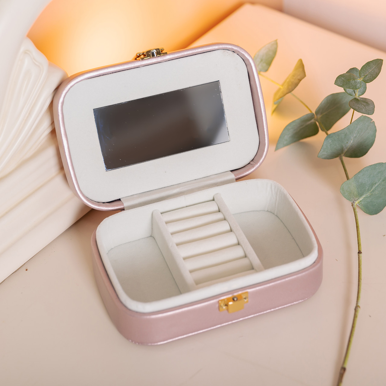 Скринька для прикрас з еко шкіри 20×14×7 см із дзеркалом органайзер для ювелірних виробів HP-5-32GOLD_HP-5-32GOLD_Milantium_5