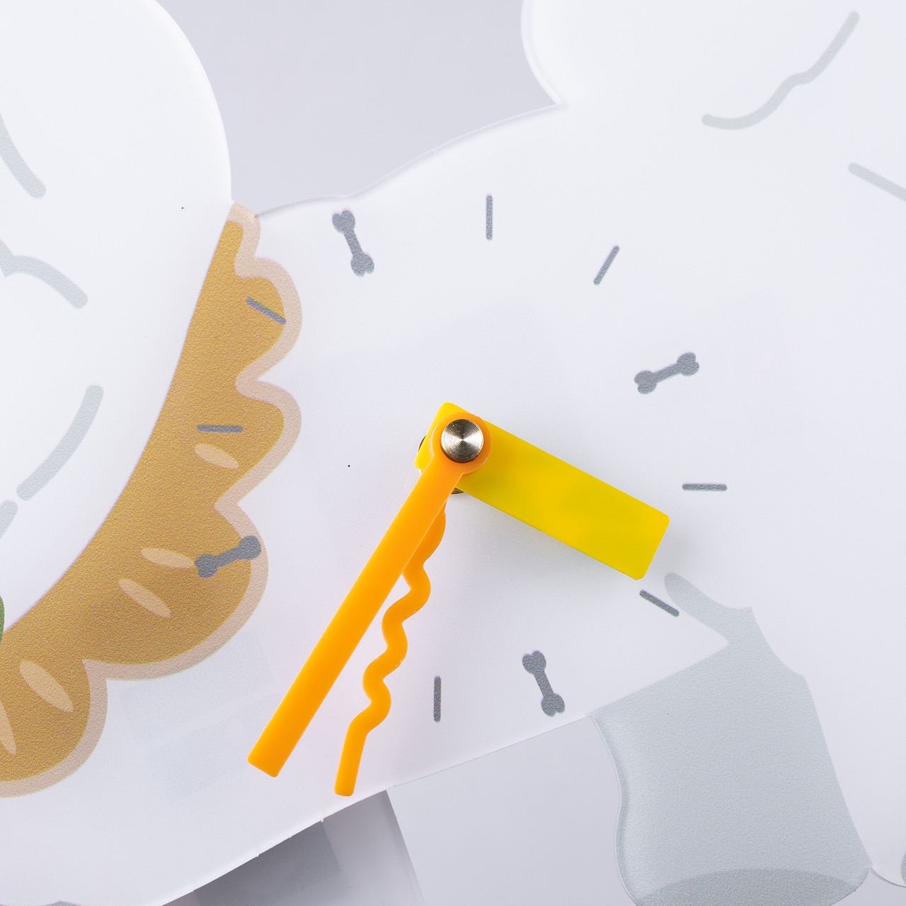 Годинник настінний фігурний із твариною