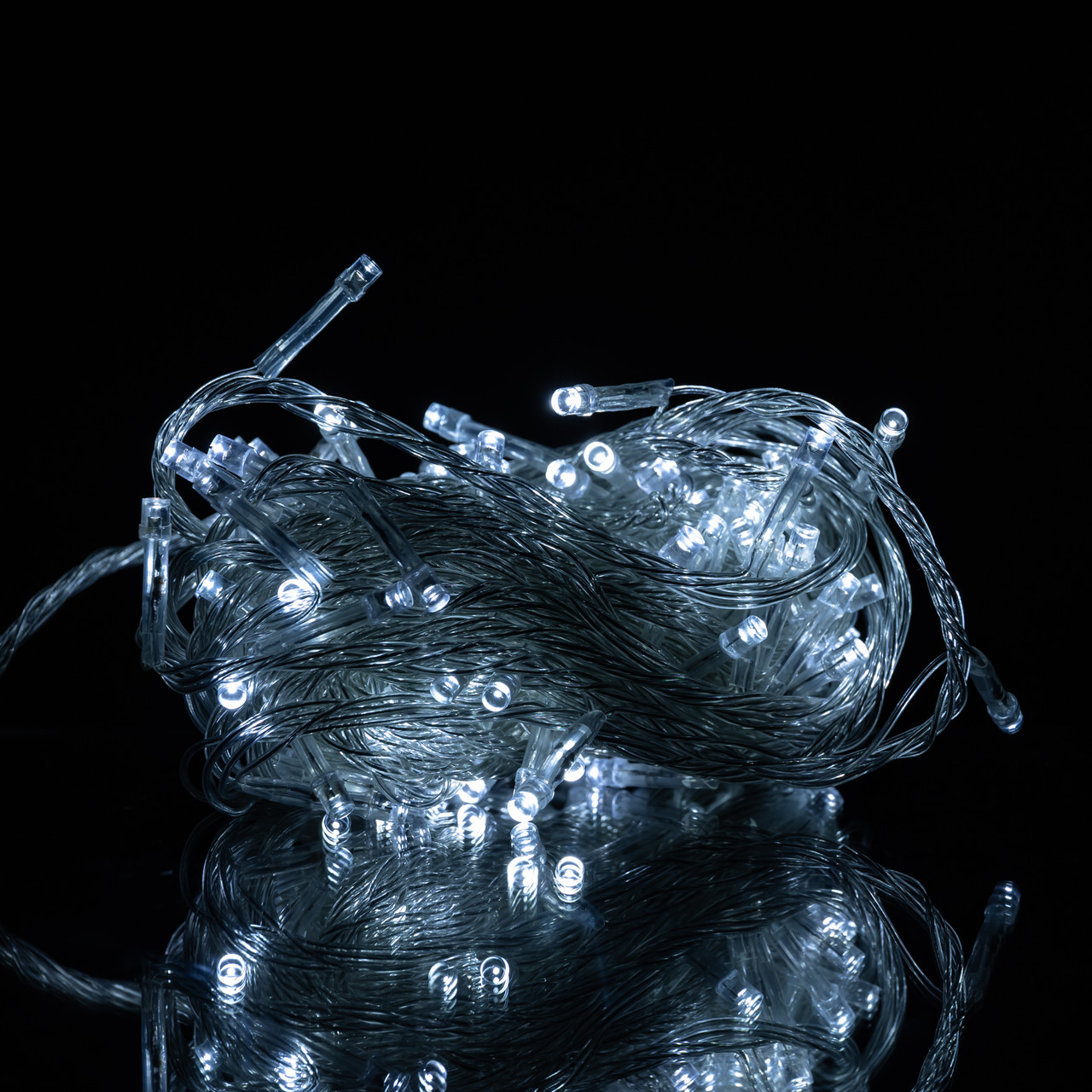 Новорічна гірлянда кімнатна нитка 10 м 120 LED білий провід Білий W120LED10MWW – купити в Україні недорого
