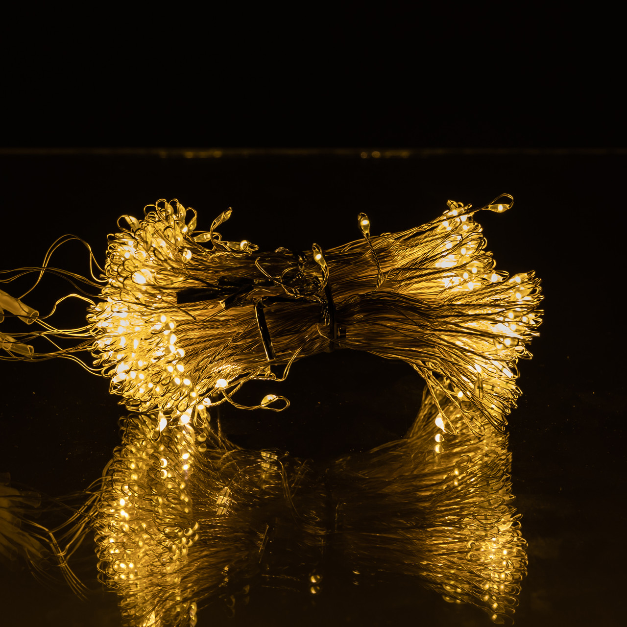 Новорічна гірлянда кімнатна штора роса Хвойна лапа 3х3 м 600 LED Жовте світло D600LED3MY_D600LED3MY_Milantium_7