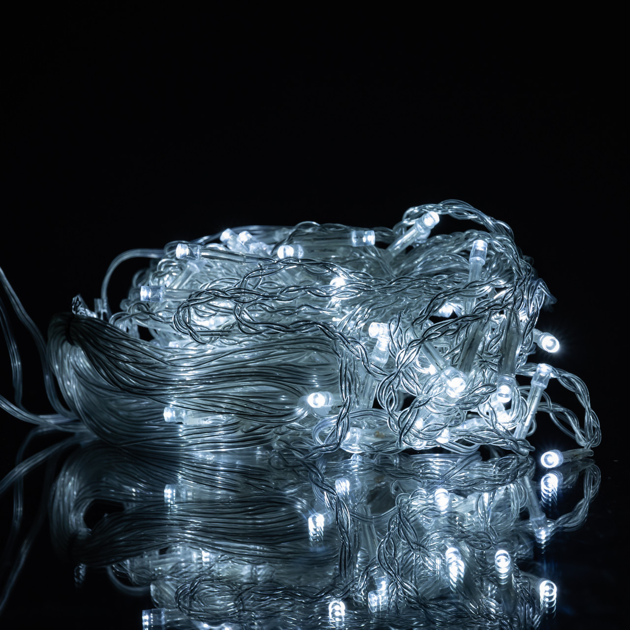 Новорічна гірлянда штора 1,5х1,5 м 64 LED білий провід Білий ZWM1564LEDW – купити в Україні недорого