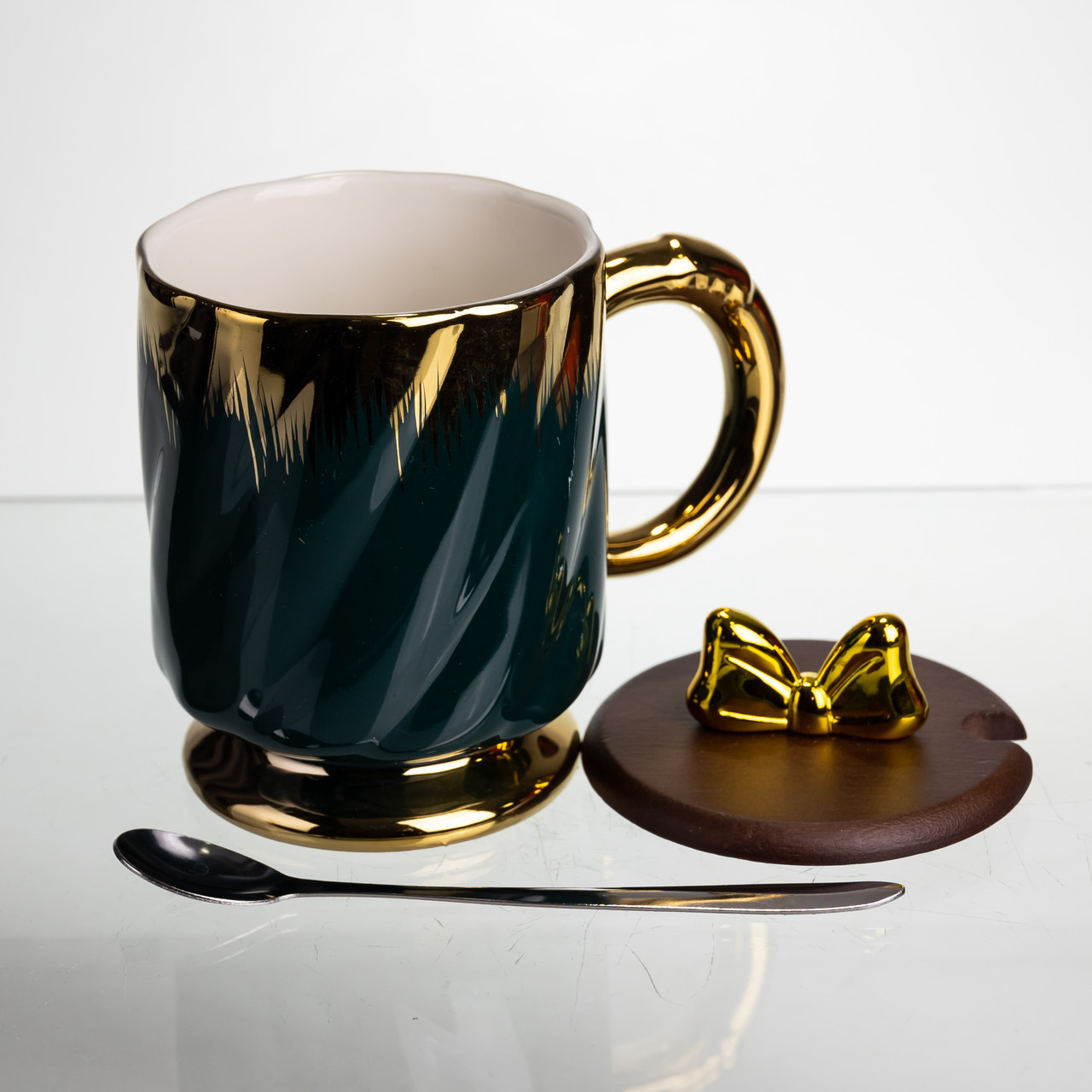 Новорічна порцелянова чашка «Золотий Вихор» 450 мл з кришкою і ложкою Yiwu FM-23A_FM-23A_Milantium_2