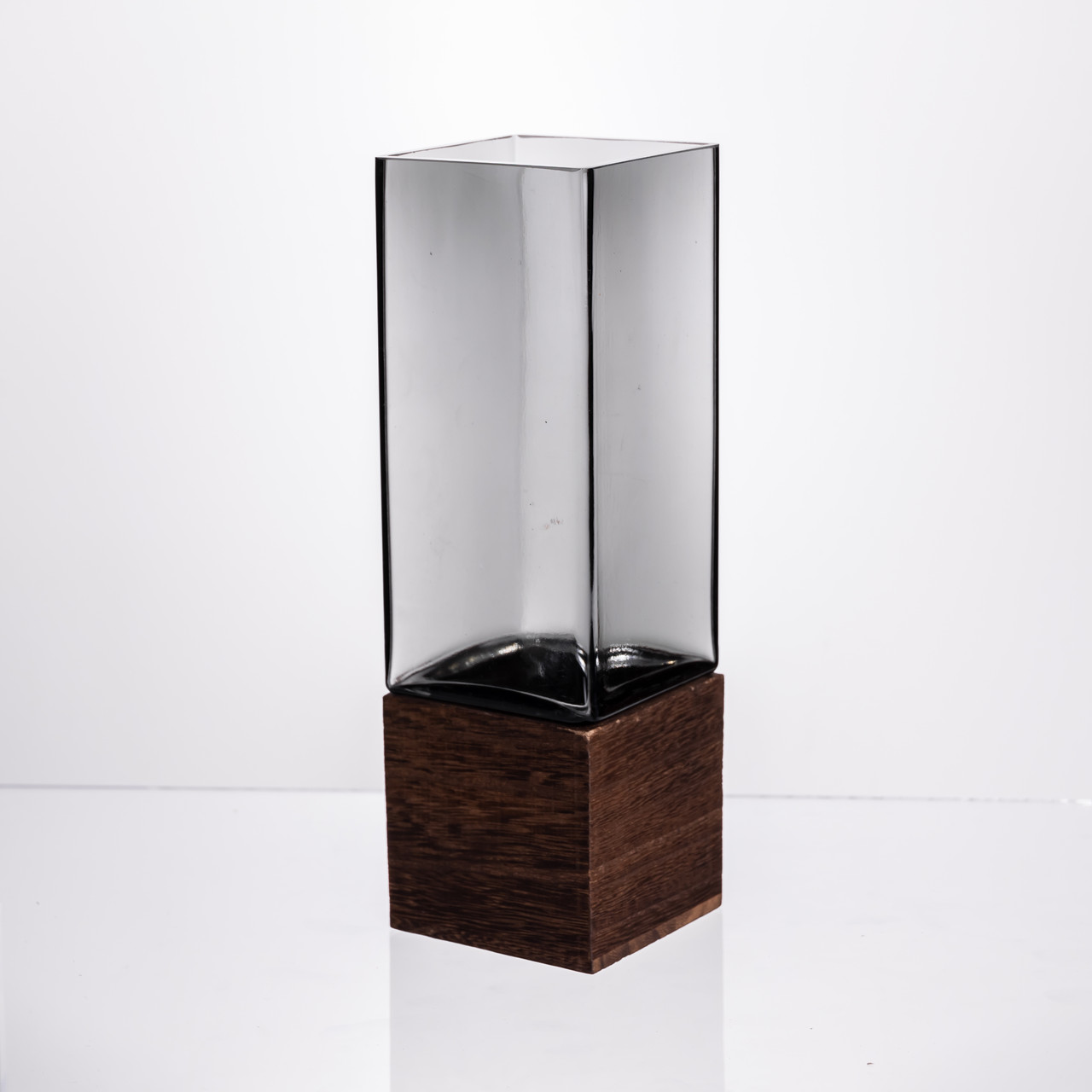 Ваза для квітів квадратная скляна 8×8×25 (см) декоративна ваза 900 (мл) із товстого скла HP-19-160-2 – купити в Україні недорого